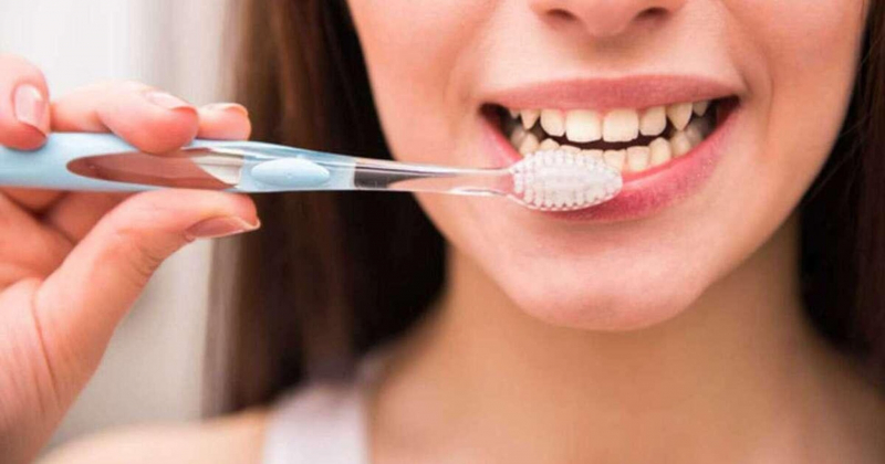 5 ошибок при чистке зубов, которые делают многие