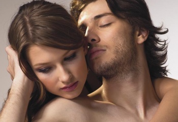 Боль при сексе: причины и решения