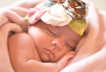 Гигиена новорожденной девочки: основные правила