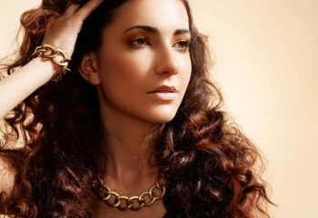 Как приподнять волосы у корней