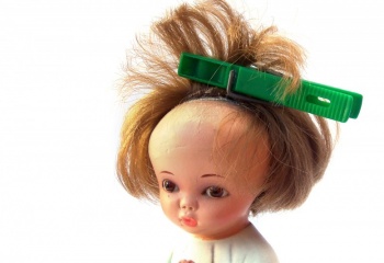 Как закалывать волосы