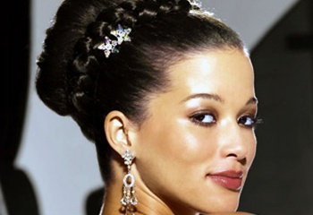 Праздничные причёски из убранных наверх волос