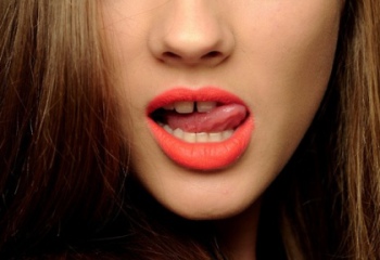 Признаки и лечение нимфомании